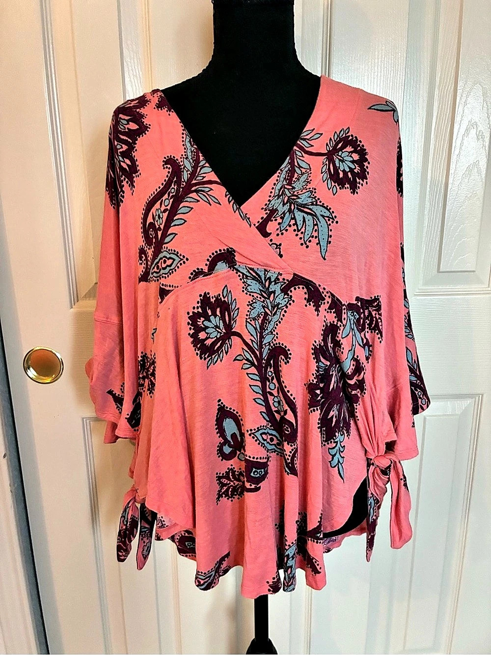 Free People Medium Paisley Wrap Tunic in Pink Size Medium Like New